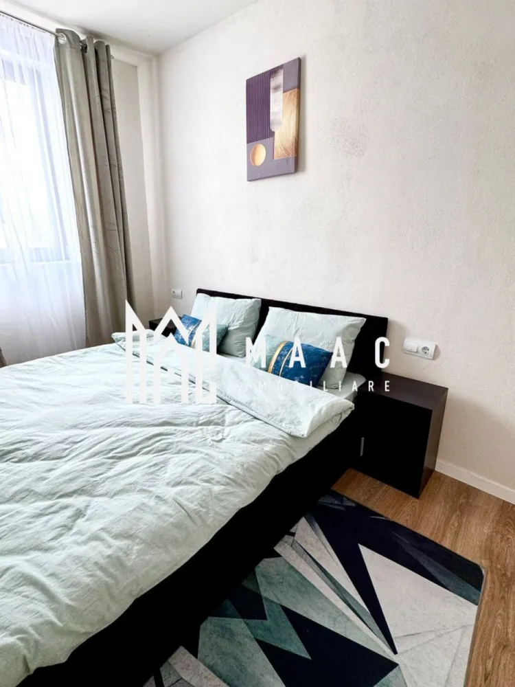 Casa 3 Camere | 70MPU | Vedere spre Munte | Tocile - MAAC Imobiliare vă propune spre închiriere o casa moderna, finalizata în anul 2024, situata într-o zonă liniștită din Tocile, la câteva minute de Sibiu. Detalii proprietate: • Suprafață utilă: 70mpu • Compartimentare: 3 camere decomandate • Regim de înălțime: parter • Curte individuală împrejmuită, amenajată și pavata • Parcare în fața imobilului Detalii tehnice: • Structură din cărămidă Porotherm • Ciment Holcim și materiale de calitate • Izolație exterioară de 10 cm • Ferestre termopan cu 7 camere și 2 foi de sticlă • Predare la cheie Conditii de inchiriere: Garantie: se percepe garantie in cuantumul unei chirii lunare Nu se accepta animale de companie Pentru mai multe detalii sau pentru programarea unei vizionări, vă rugăm să ne contactați și să menționați ID-ul proprietății: CP2795931. }}