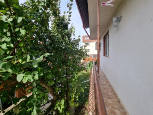 Vila de inchiriat 5 camere Sisesti-Vatra Noua