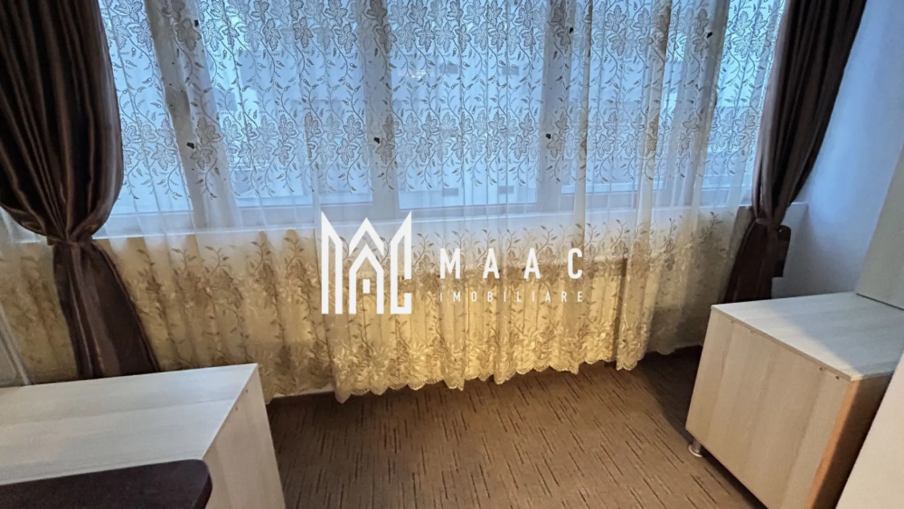 Apartament 2 camere | Etaj 4 | Lift | Parcare | Doamna stanca