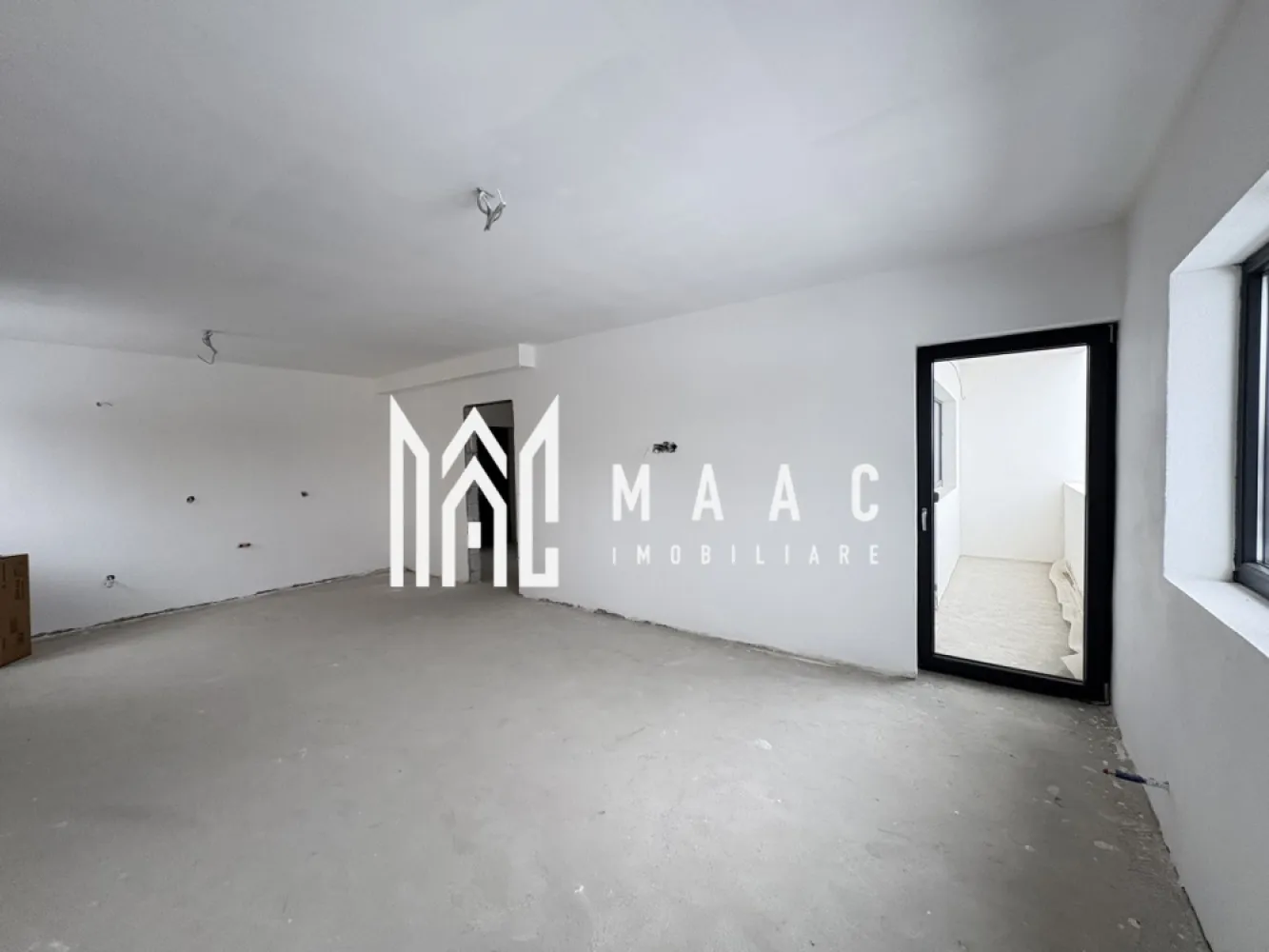 Apartament 3 camere I Etajul 1 I Selimbar - MAAC imobiliare va propune spre vânzare un apartament situat la etajul 1, într-un bloc nou din Selimbar Apartamentul este compus din 2 dormitoare , living cu bucătărie open space ,baie cu geam ,balcon. Se predă la alb sau contra cost la cheie. Pentru mai multe detalii precizați ca ați văzut anunțul cu ID CP2873280 }}