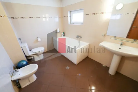 VILA IN DOMENII LOCATIE EXCELENTA