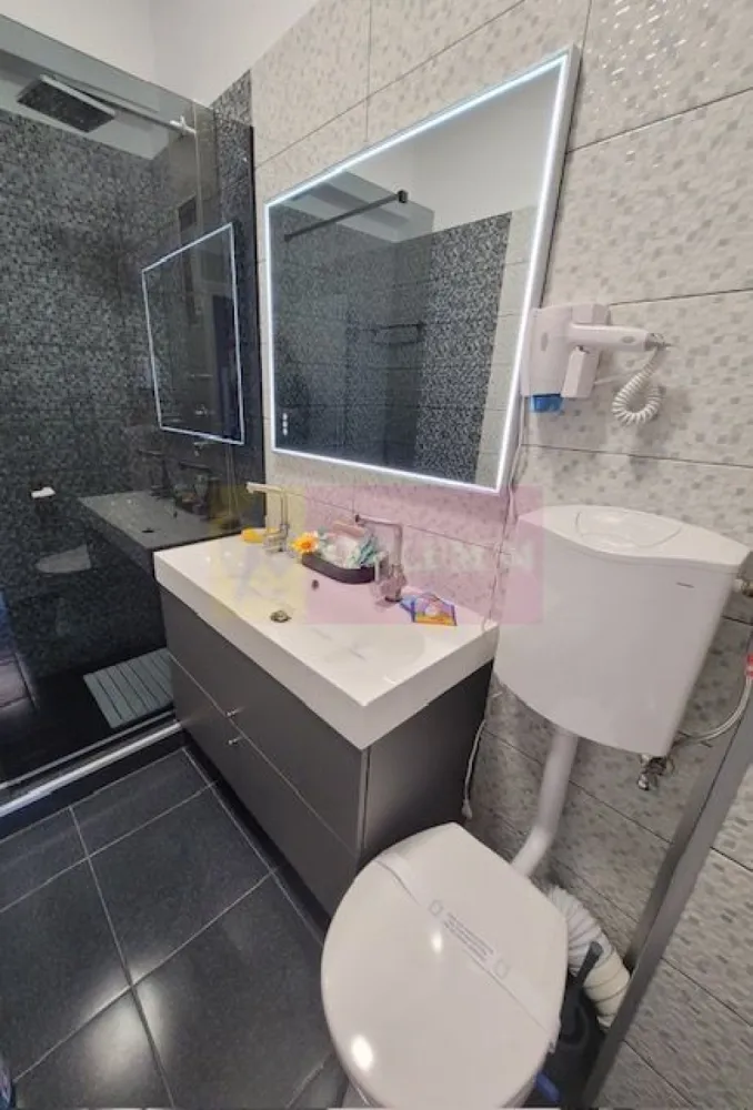 Apartament in prima linie parter cu vedere la mare.