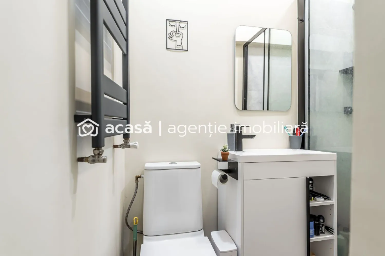 Apartament 2 camere, ultracentral, etaj intermediar (etaj 1)