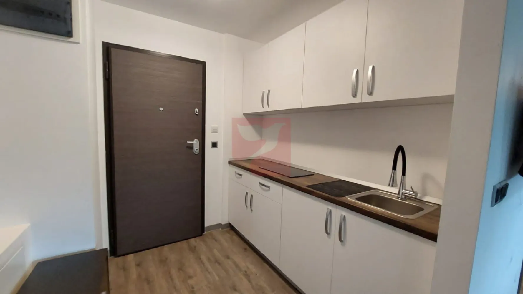 2 in 1, apartamente de 2 si de 4 camere, parcari, Silver Mountain