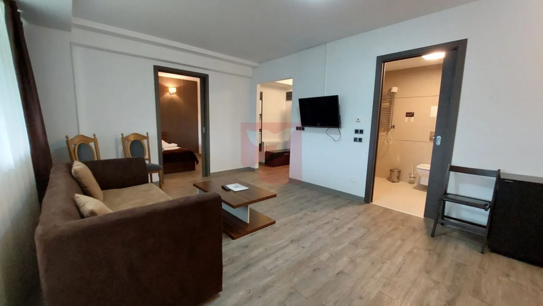 2 in 1, apartamente de 2 si de 4 camere, parcari, Silver Mountain