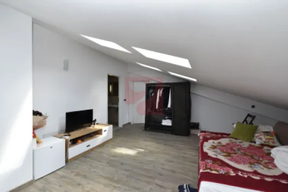 4 camere, parcare, Silver Mountain, rate proprietar