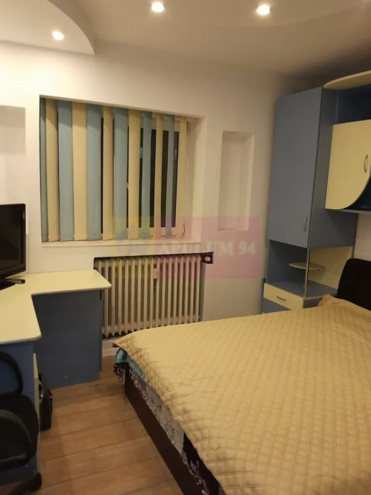 Inchiriere 2 cam Valea lunga - 400 eur - Compania imobiliara Apulum94 are placerea sa va aduca in atentie pentru inchiriere, un apartament cu 2 camere, aflat pe strada Valea Lunga (intre statiile de metrou Pacii si Gorjului).

Este disponibil imediat! Dotat cu toate cele necesare. Nu este incl;us loc parcare.

Din pacate proprietarul nu accepta animale de companie si straini !

Inchiriere pe termen lung. 

Pentru informatii suplimentare sau vizionari, astept sa ma contactati.

Aurelian Popescu
0733.683.456
Apulum94 - Un partener de cursa lunga!