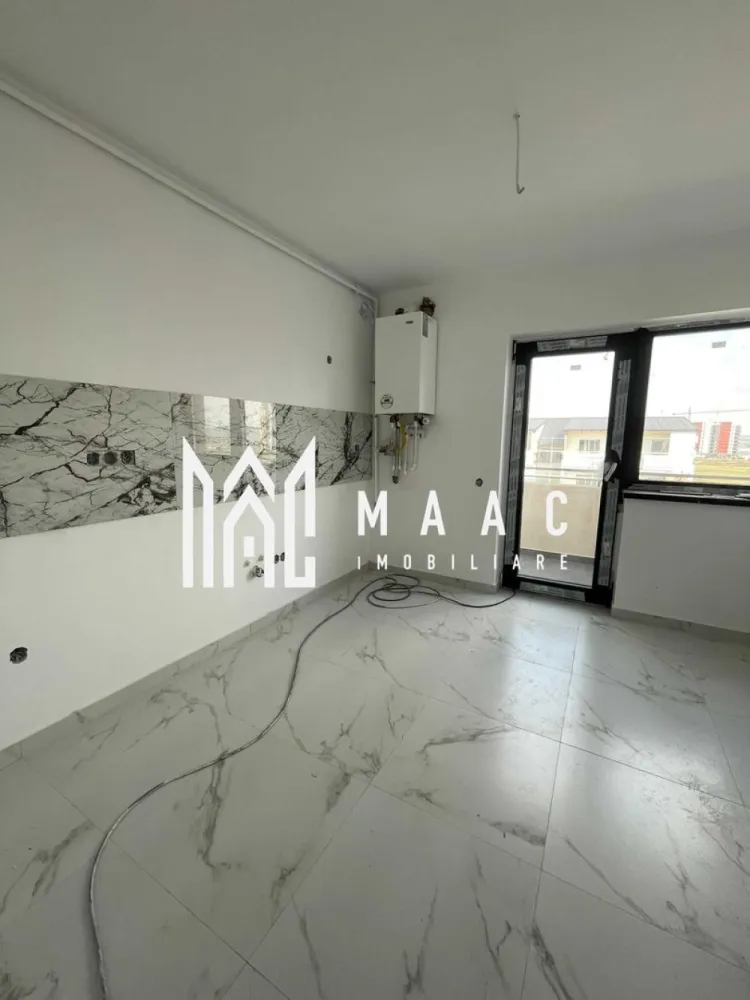 Apartament 2 camere | Finisat | Zona Doamna Stanca - MAAC Imobiliare vă propune spre vânzare un apartament cu 2 camere, situat într-un imobil nou, aflat pe strada Doamna Stanca, într-o zonă în plină dezvoltare. Suprafață utilă: 49mp Balcon Etaj: 6 Loc de parcare suprateran inclus Compartimentare eficientă: Living cu bucătărie open-space Dormitor Baie Balcon Stadiu de predare – LA CHEIE Încălzire în pardoseală Centrală termică proprie Termen de predare: Aprilie 2026 Apartamentul este ideal atât pentru locuință proprie, cât și pentru investiție. Pentru mai multe informatii specificati ca ati vazut anuntul cu ID: CP2875835 }}