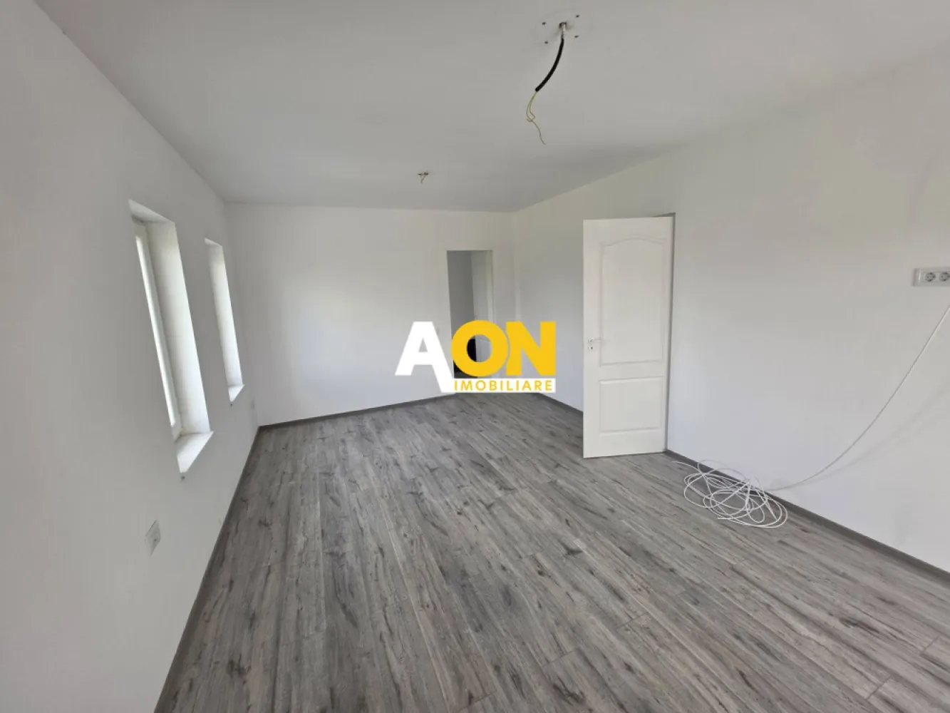 Casă nouă, 5 camere, 319 mp teren, toate utilitățile, Alba - Micesti