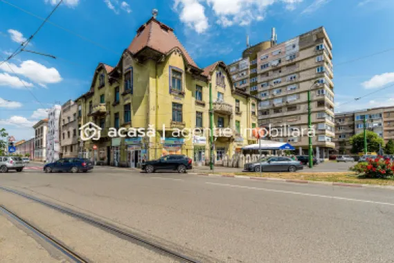 Spatiu comercial ,cu vitrina de in zona Boul Rosu.
