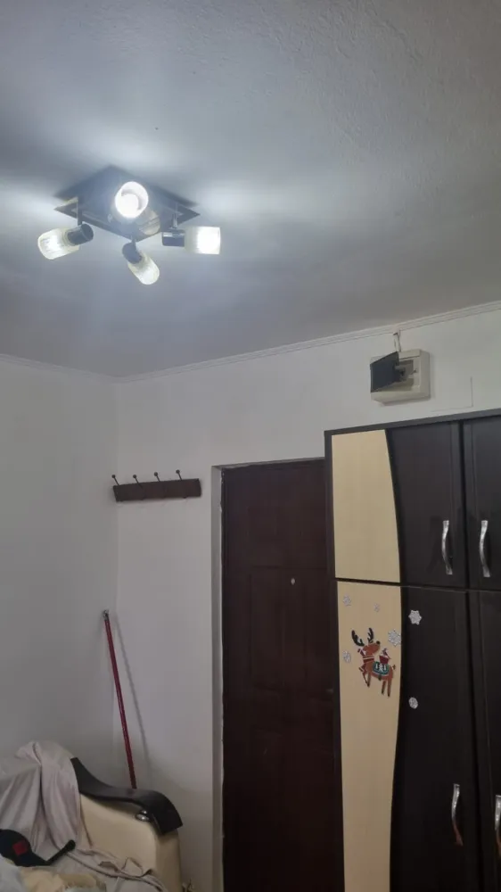 Vând garsoniera Rahova - Vând garsoniera 15 mp,etaj 4/4,zona Rahova,soseaua Sălaj,direct propietar,zona curata și linistita,preț 21000 euro negociabil&nbsp;