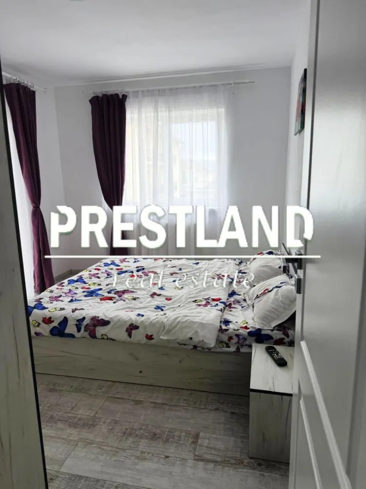 Apartament cu 2 dormitoare, zona Cartierul Arhitecțior-Sibiu !! - Apartament decomandat, situat la eytajul 1, cu2 balcoane si un loc de parcare privat.

Acesta se compune din:
Bucatarie+ Living- 22 mp.
Hol-4.90 mp.
Dormitor cu balcon:11.55 mp.
Dormitor copil cu balcon Franțuzesc: 11.30 mp.
Baie cu serisire naturală(geam): 4.70 mp.

Apartamentul se vinde mobilat, utilat si dotata si se poate ocupa imediat.