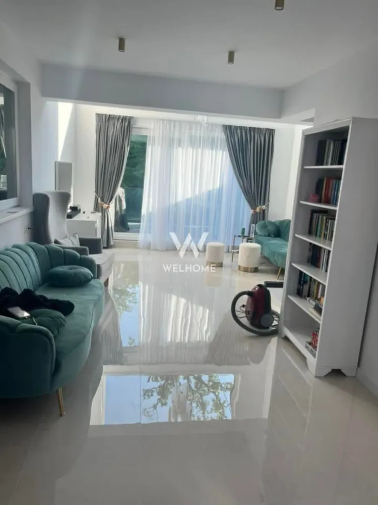 Vila de Lux!!! In inima parcului Sub Arini, Sibiu