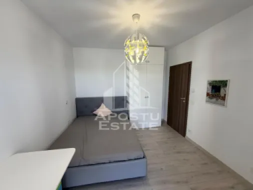 Apartament 3 camere, de inchiriat, Liviu Rebreanu, 2 bai, Parcare