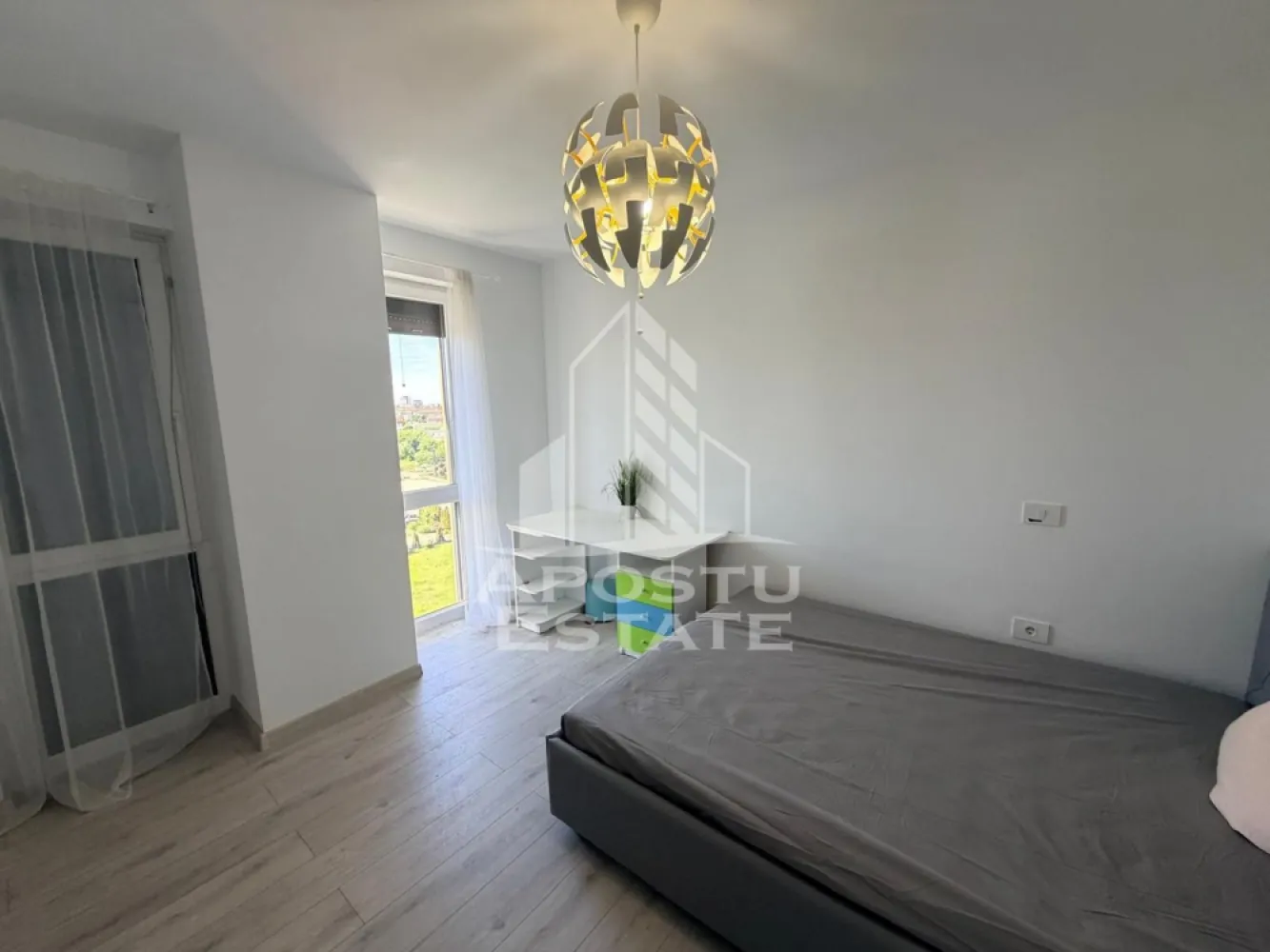 Apartament 3 camere, de inchiriat, Liviu Rebreanu, 2 bai, Parcare