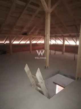 Casă individuală pe un nivel cu vedere panoramică spre munte