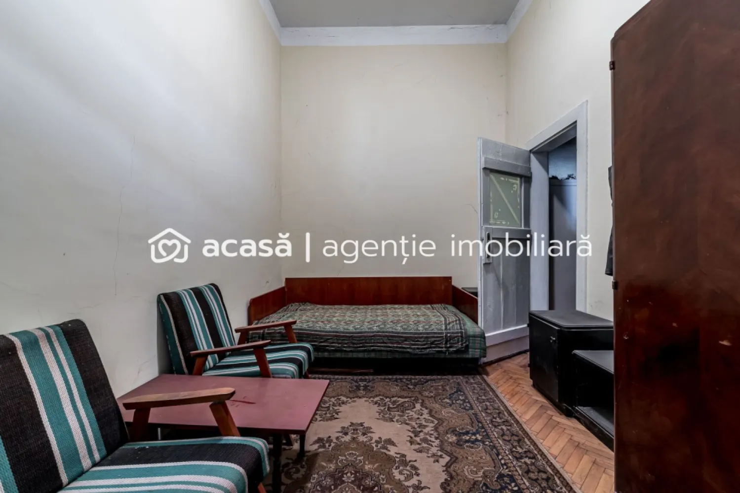 Apartament la parter înalt, str. Lucian Blaga, centrul Aradului