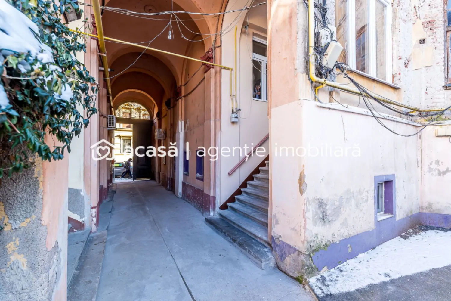 Apartament la parter înalt, str. Lucian Blaga, centrul Aradului