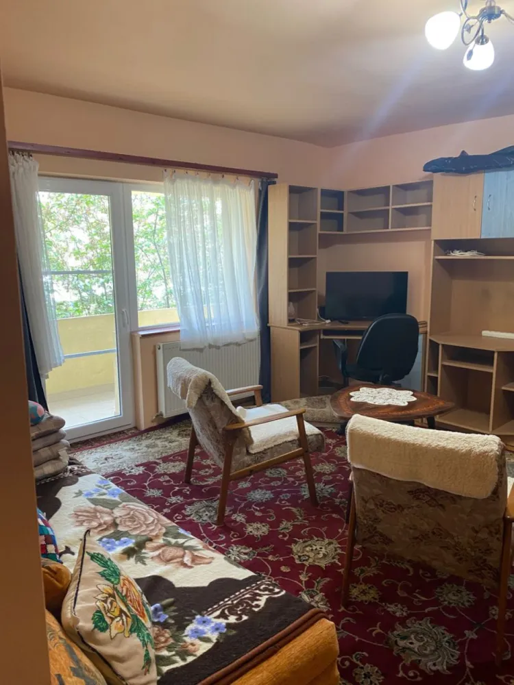 BRASADAS vinde ap 2 cam etaj 1/4 in Micro 16. - Agenția imobiliara BRASADAS vinde apartament cu 2 camere in Micro 16 la etajul 1/4 complet renovat și mobilat.
Www.brasadas.com.