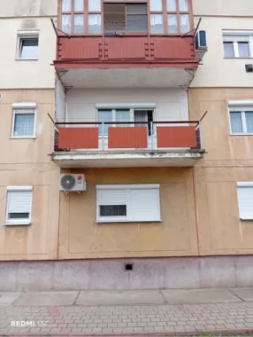 Apartament 3 camere de vanzare