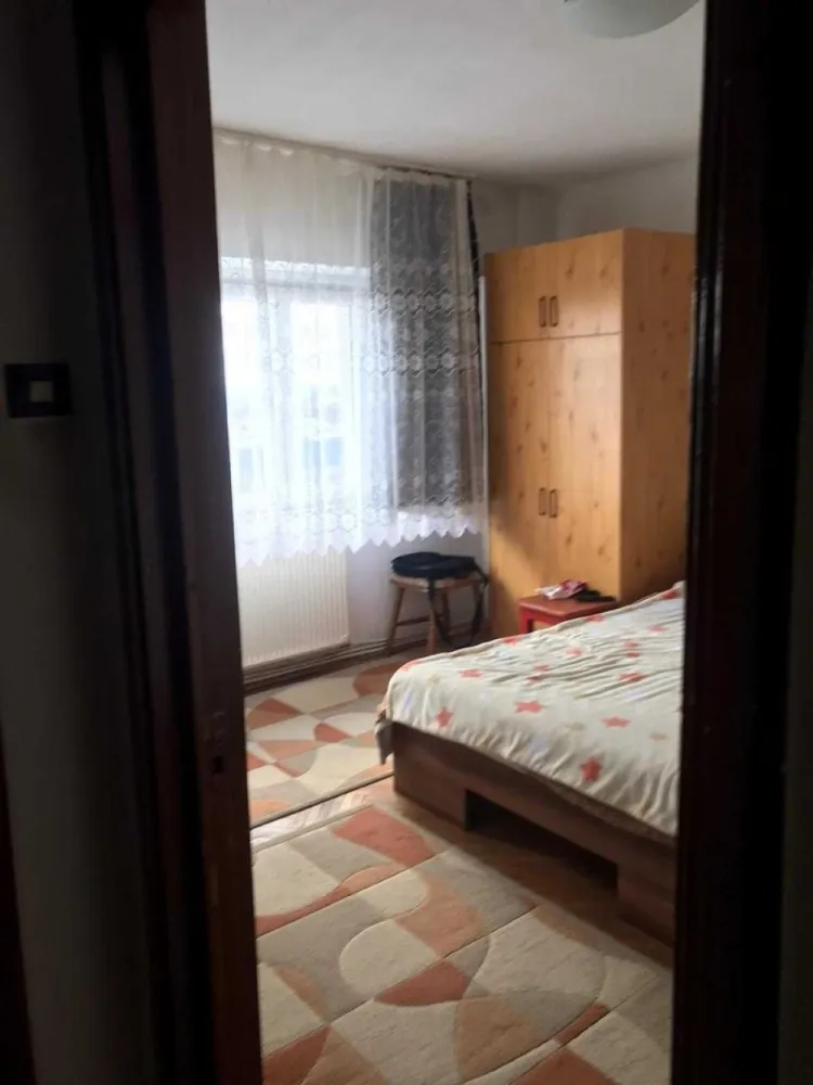 BRASADAS vinde ap 2 cam in Carpați 2 la etajul 8/8 61 mp.