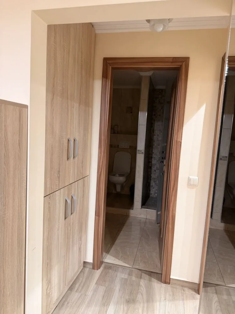 BRASADAS vinde ap 3 cam etaj 3/4 in Carpați 2. - Agenția imobiliara BRASADAS vinde apartament cu 3 camere și 2 balcoane, zona Carpați 2, decomandat, cu o suprafață utilă de 80 mp, 
Apartament se vinde exact așa cum este în poze. 
Www.brasadas.com.