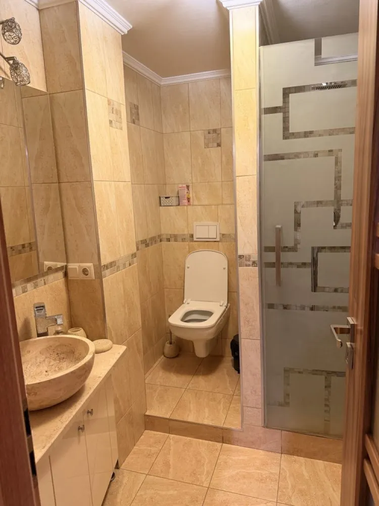BRASADAS vinde ap 3 cam etaj 3/4 in Carpați 2.