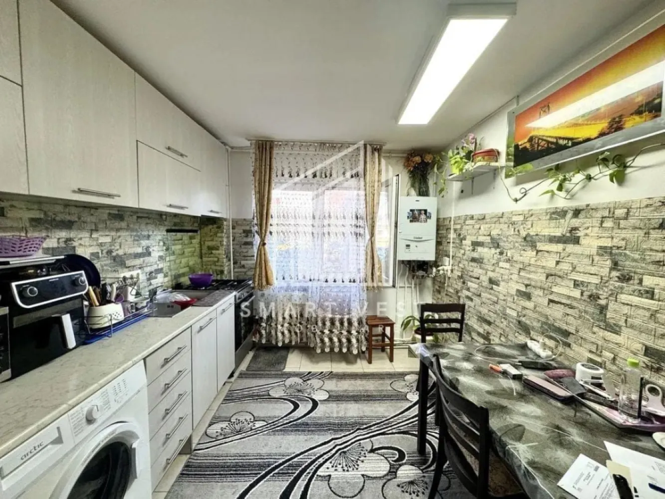 BRASADAS vinde ap 3 cam la PARTER in Micro 16. - Agenția imobiliara BRASADAS vinde apartament cu 3 camere in Micro 16 PARTER înalt izolat, mobilat.
Www.brasadas.com.