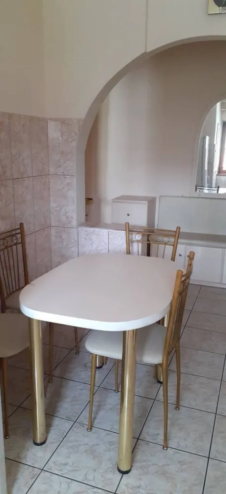 BRASADAS vinde ap 2 cam etaj 2/8 Careiului. - Agenția imobiliara BRASADAS vinde apartament 2 camere str. Careiului semidecomandat,finisat,o baie hol ,bucătărie cu spais,un balcon.Imobilul se vinde mobilat.Etajul 2 din bloc cu 8 etaje cu lift.Bloc izolat.
Apartament are o suprafață de 73 mp.
Www.brasadas.com.