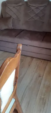 BRASADAS vinde ap 2 cam etaj 2/8 Careiului.