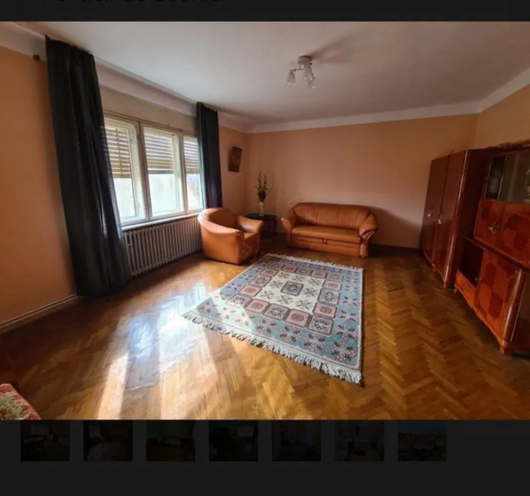 Agenția imobiliara BRASADAS vinde ap 3 cam Titulescu - Agenția imobiliara BRASADAS vinde apartament spațios cu 3 camere, hol, baie, cămară , balcon și beci cu 2 încăperi mari . 
Este într-o clădire P+3 nivele, respectiv garaje/beci și 3 apartamente.
Apartamentul este situat la nivelul 2/3. 
Foarte aproape de piața mare și centru.
Www.brasadas.com.