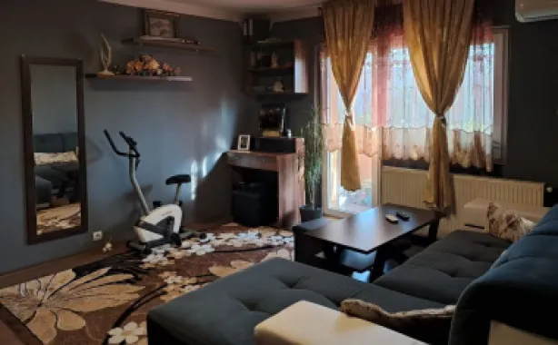 Vand apartament cu 3 camere in micro 16 Satu mare