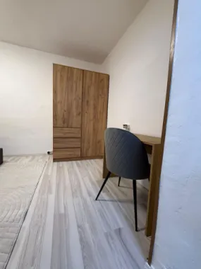 BRASADAS vinde garsonieră in Micro 14 Neajlov etaj 1/4 confort 1.