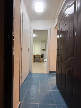 BRASADAS vinde garsonieră in Micro 14 Neajlov etaj 1/4 confort 1.
