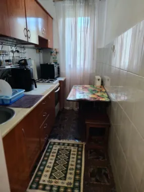 BRASADAS vinde ap 2 cam etaj 3/4 in Carpați 1.