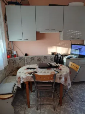 BRASADAS vinde ap 3 cam etaj 2/4 in Solidaritatii.