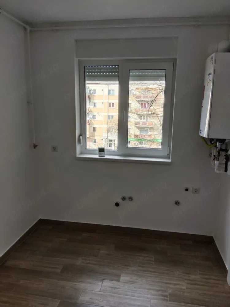 Apartament de vânzare 3 camere etajul 3