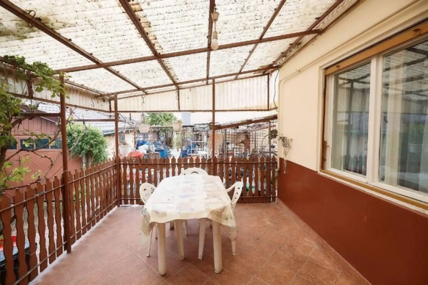 BRASADAS vinde casa individuala zona Careiului.