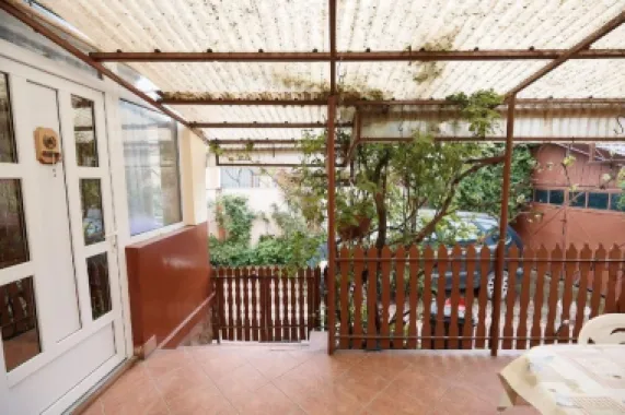 BRASADAS vinde casa individuala zona Careiului.