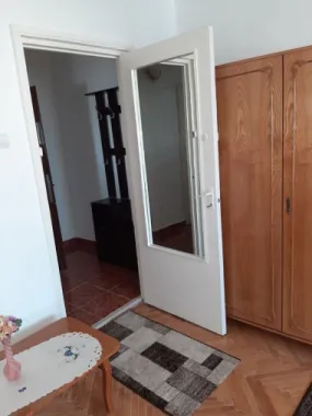 Vand apartament 2 camere