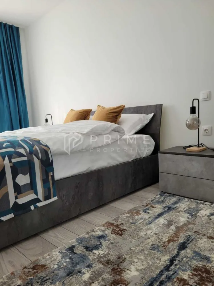 Apartament cu 2 camere de închiriat, cu parcare și boxă – Maurer