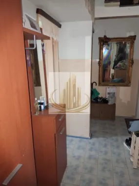 Apartament 4 camere în zona Dacia