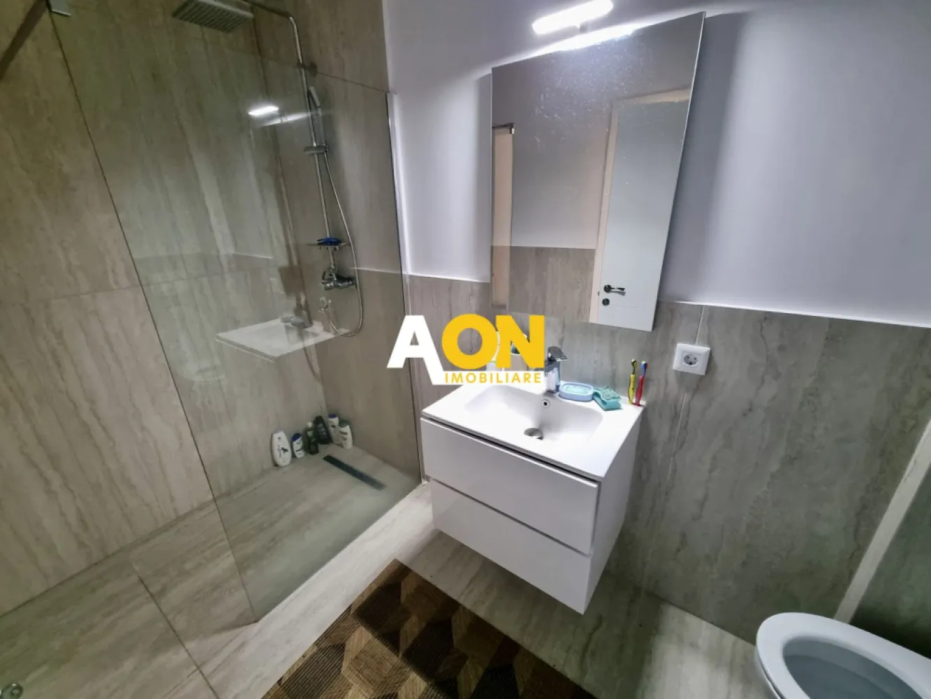 Apartament 2 camere, bloc nou, Cetate