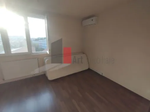 Vânzare apartament 3 camere cu centrală Bd. Obregia - Fântâna Florilor