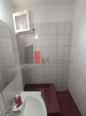 Vânzare apartament 3 camere cu centrală Bd. Obregia - Fântâna Florilor