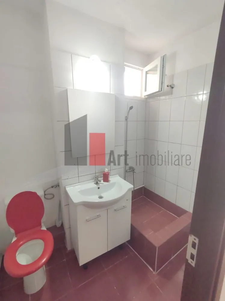 Vânzare apartament 3 camere cu centrală Bd. Obregia - Fântâna Florilor