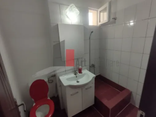 Vânzare apartament 3 camere cu centrală Bd. Obregia - Fântâna Florilor