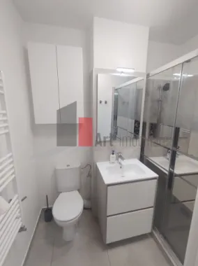 Vânzare apartament 3 camere Bd. Obregia - Pța Străduinței