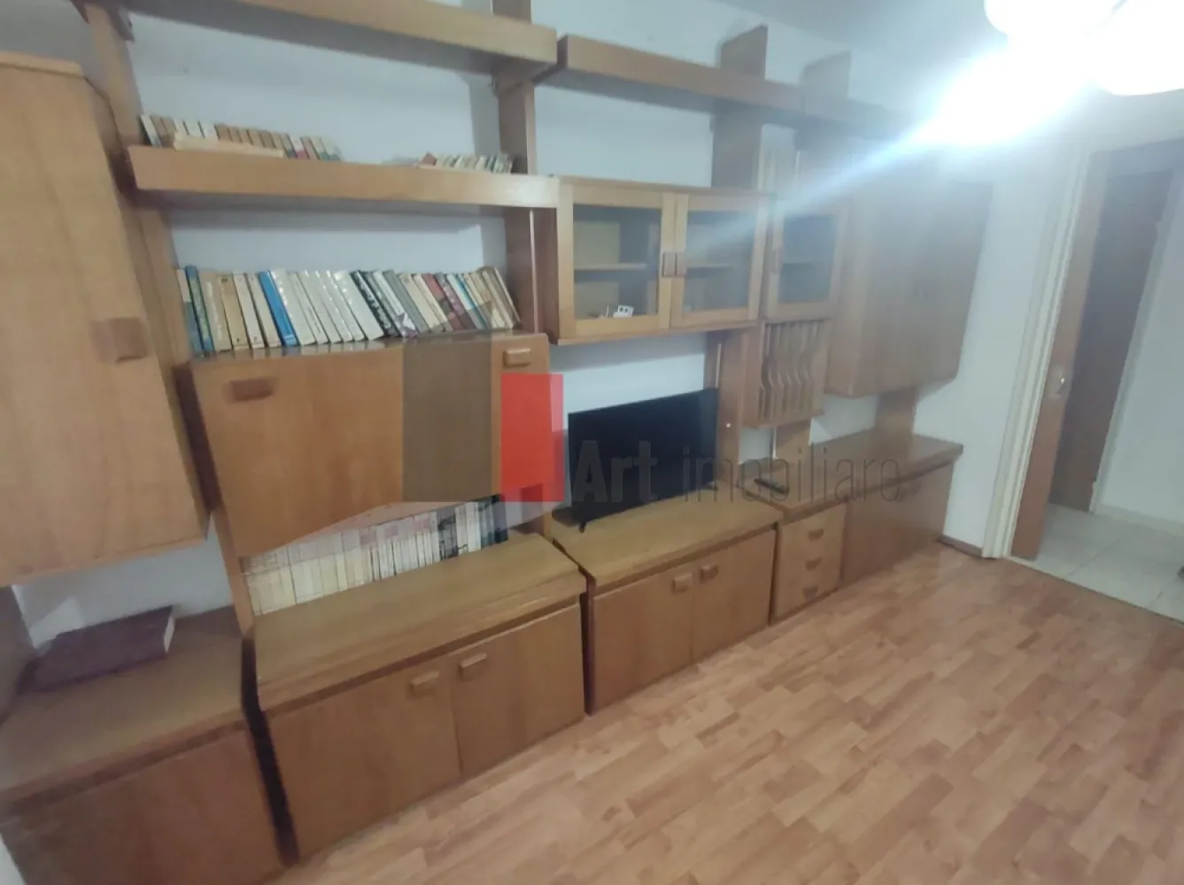 Vânzare apartament 3 camere Bd. Obregia - Pța Străduinței