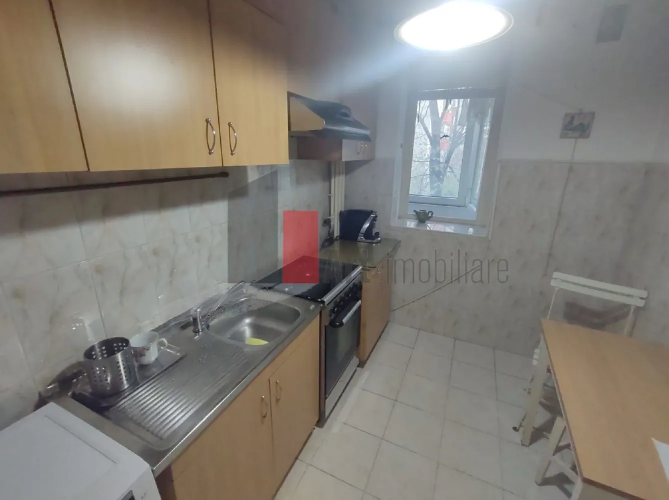 Vânzare apartament 3 camere Bd. Obregia - Pța Străduinței
